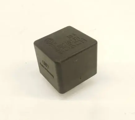 Mercedes-Benz 380 560SEC C126 ABS relay 0332002171