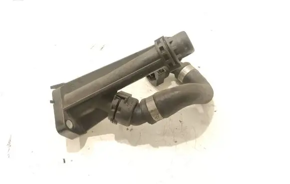 Nissan Navara D40 Engine coolant pipe/hose 7803751