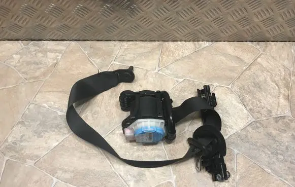 Mercedes-Benz B W246 W242 Front seatbelt A2468600285