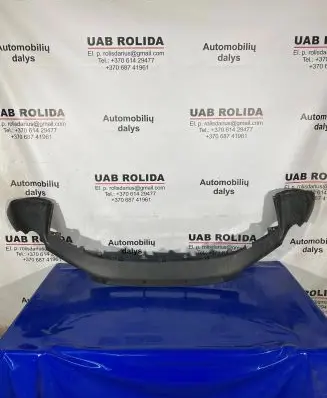 Front bumper lip