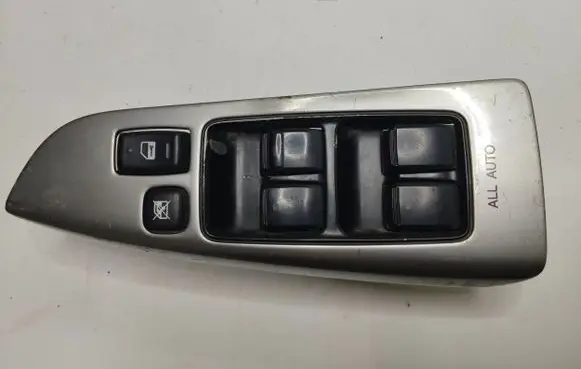 Toyota Land Cruiser (J120) Electric window control switch 8404060011 515208 514569
