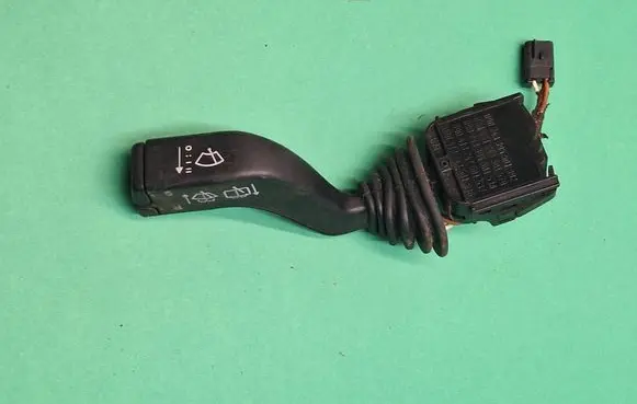 Opel Calibra Wiper control stalk 090243395 090243394 090481242