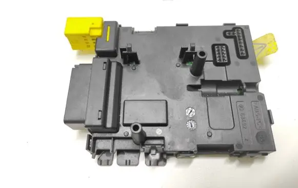 Volkswagen PASSAT B6 Steering angle sensor 3C0953549A 05113810