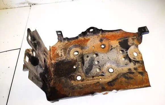 Battery bracket