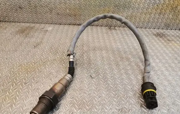 Mercedes-Benz C W203 Lambda probe sensor 0258006167