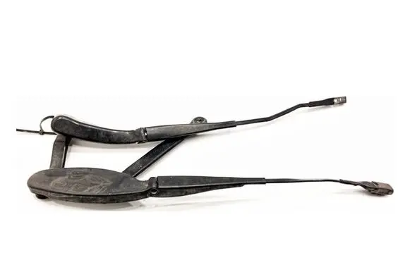 Mercedes-Benz C W205 Front wiper blade arm A2058208301