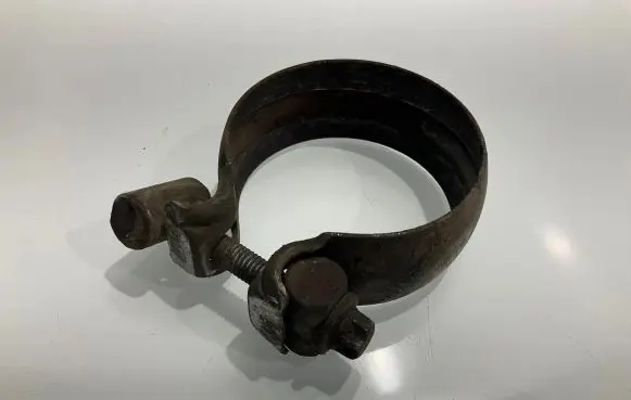 Mercedes-Benz CLS C219 Muffler pipe connector clamp A0004901341 0004901341