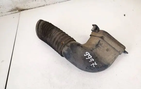 Audi A4 S4 B6 8E 8H Air intake hose/pipe 8e0129604f