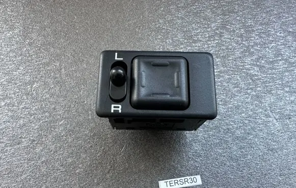 Nissan Terrano Wing mirror switch 2557040F00