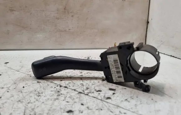 Audi A6 S6 C5 4B Indicator stalk 202852ATW 8L0953513G