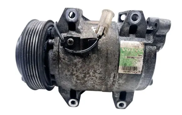 Volvo V70 Air conditioning (A/C) compressor (pump) 8708581