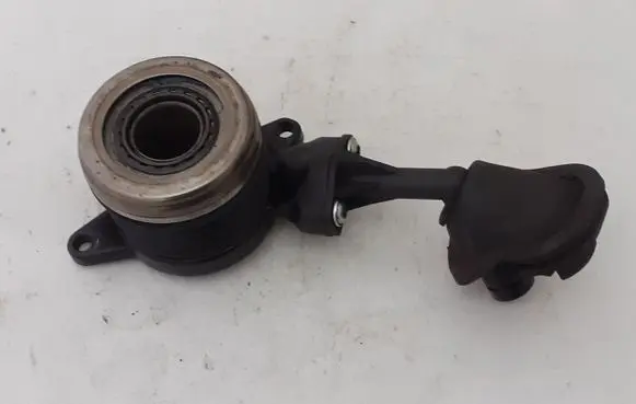 Clutch slave cylinder