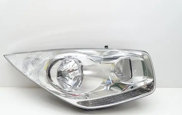 KIA Pro Cee'd I Headlight/headlamp 921021P500