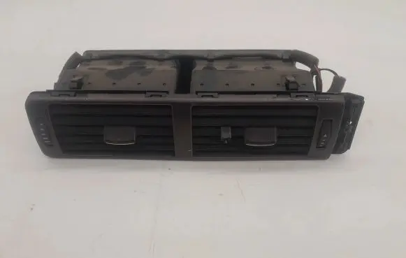 Audi A6 S6 C5 4B Dash center air vent grill 4B1820951
