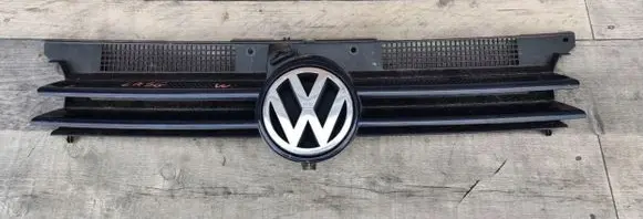 Volkswagen Golf IV ACC Distronic radar sensor grill/trim ddddd