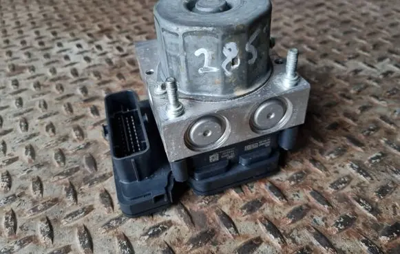 Nissan X-Trail T32 ABS Pump 476604MS0A 0265254983