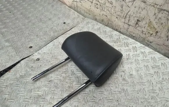 Audi A4 S4 B7 8E 8H Rear seat headrest 