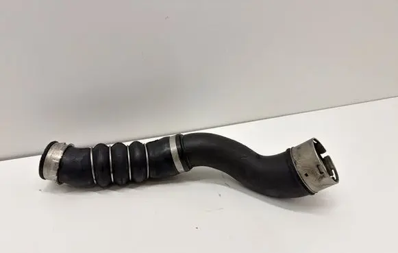 BMW 3 E90 E91 Intercooler hose/pipe 8511755