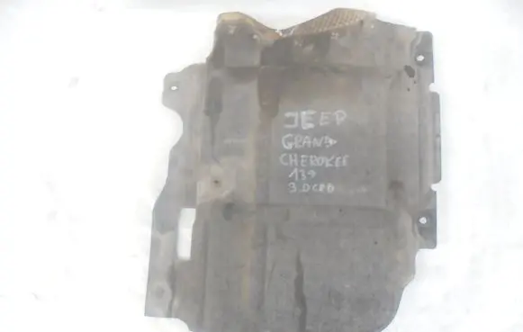 Jeep Grand Cherokee Engine splash shield/under tray 68191341