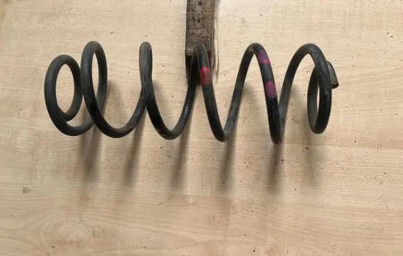 Suzuki Swift I Rear coil spring