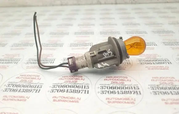 Audi A4 S4 B5 8D Headlight/headlamp bulb 813971955