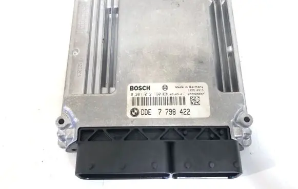 BMW 5 E60 E61 Engine control unit/module ECU 7798422