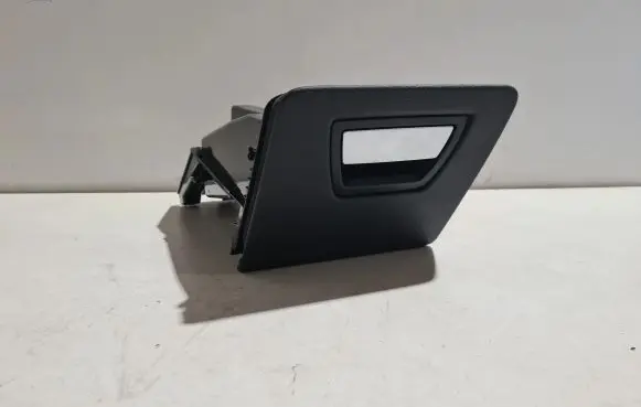 Maserati Ghibli Glove box 06700187040