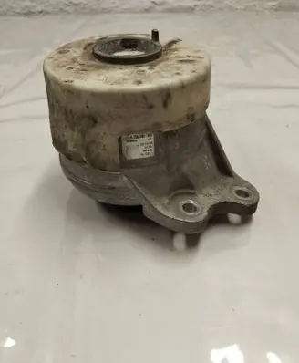 Mercedes-Benz GLC X253 C253 Engine mount bracket A2052407800 ZGS003