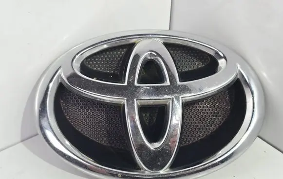 Toyota Verso Manufacturer badge logo/emblem 753110F030 4814P0010 9882M0010