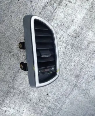 Porsche Cayenne (92A) Dashboard side air vent grill/cover trim 7P5819703D 4590022001 30012015