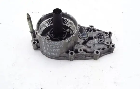Land Rover Discovery 3 - LR3 Oil filter mounting bracket 4R8Q-6C711-DA
