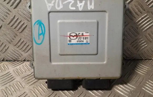 Mazda 5 Engine control unit/module LFD718881E