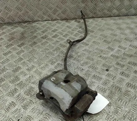 Toyota Prius (XW50) Front brake caliper 4773047060