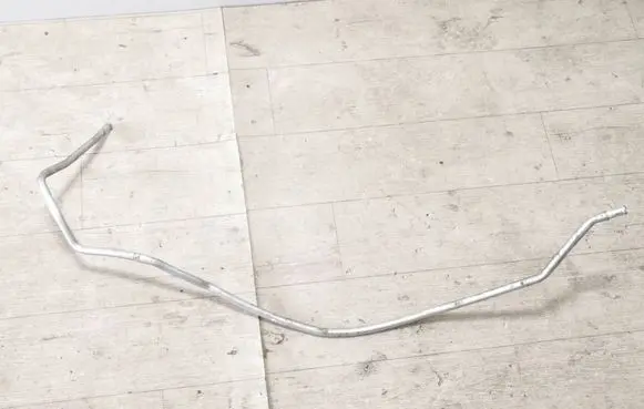 Nissan Navara D40 Engine coolant pipe/hose