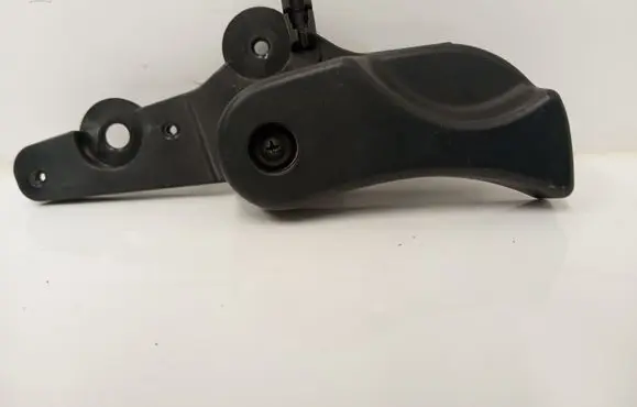 BMW 3 E90 E91 Engine bonnet (hood) release handle 9150273 11242010