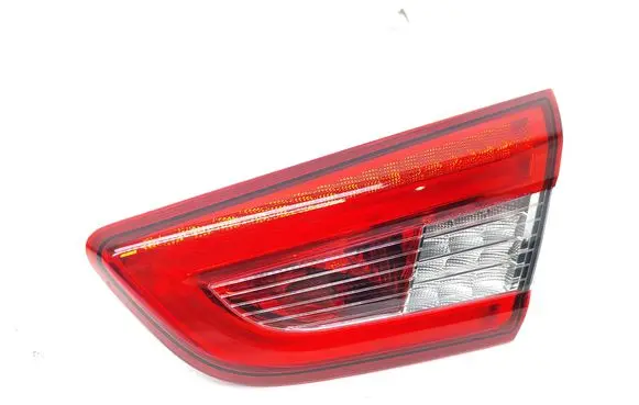 Maserati Ghibli Tailgate rear/tail lights 06700046630 03552000