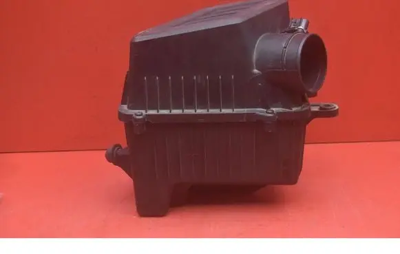 Chevrolet Equinox Air filter box 20813712