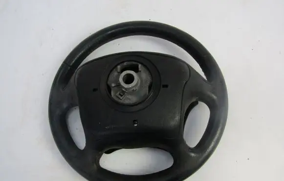 Citroen Xsara Picasso Steering wheel 8211130092