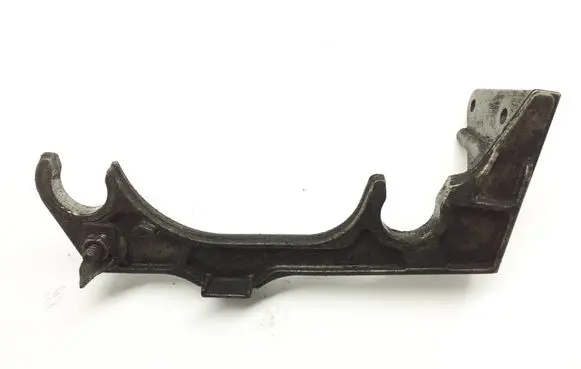 Mercedes-Benz E W212 Air filter cleaner box bracket assembly A6510940127