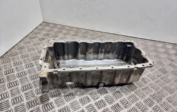 Volkswagen Touran I Oil sump 038103603AG