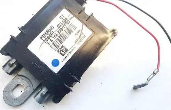 Mercedes-Benz GL X164 Antenna control unit A1648701789 28056045