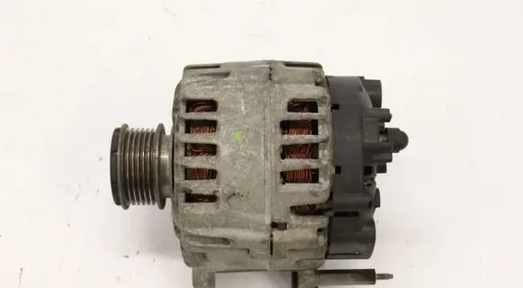 Volkswagen PASSAT B7 Generator/alternator 03L903023B