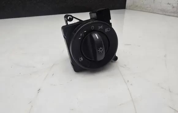 Mercedes-Benz Sprinter W906 Light switch A9069052801 ZGS001 6264004