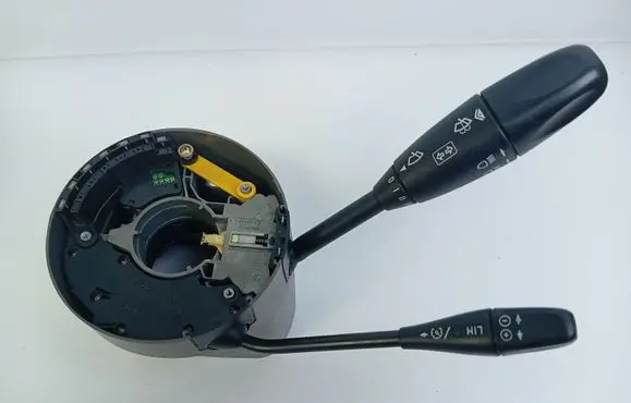 Mercedes-Benz E W211 Steering wheel column trim A2115400845