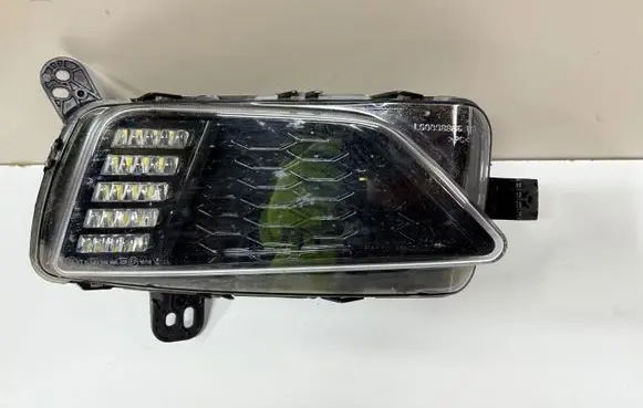 Volkswagen Polo VI Front fog light 2G0941662B