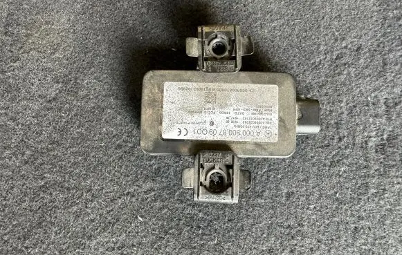 Mercedes-Benz E W213 Tire pressure control unit A0009008709 A0009012102