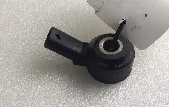 Nissan Qashqai J12 Detonation knock sensor A0009057304 220608897R