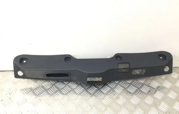 Mercedes-Benz C W205 Other trunk/boot trim element A2057500500