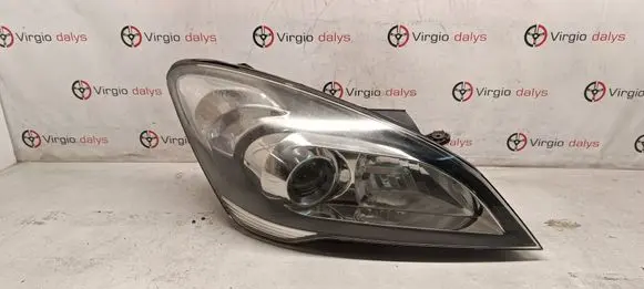 KIA Ceed Headlight/headlamp 921021H
