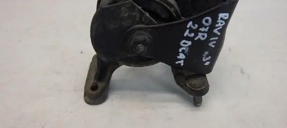 Toyota RAV 4 (XA30) Engine mount vacuum valve 